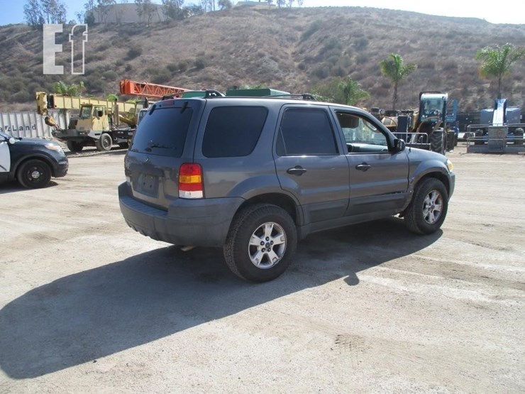 2005-ford-escape-xlt-image-3