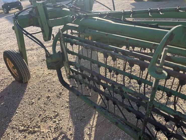 john-deere-700-image-15