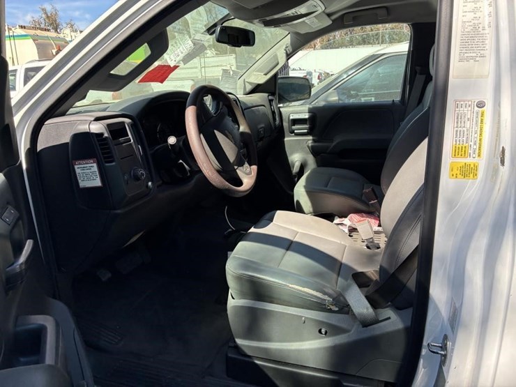 2015-chevrolet-2500-image-10