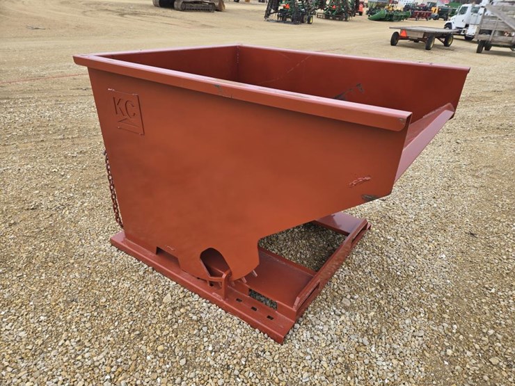 #7935-•-new-2-yd-self-dumping-hopper-image-1