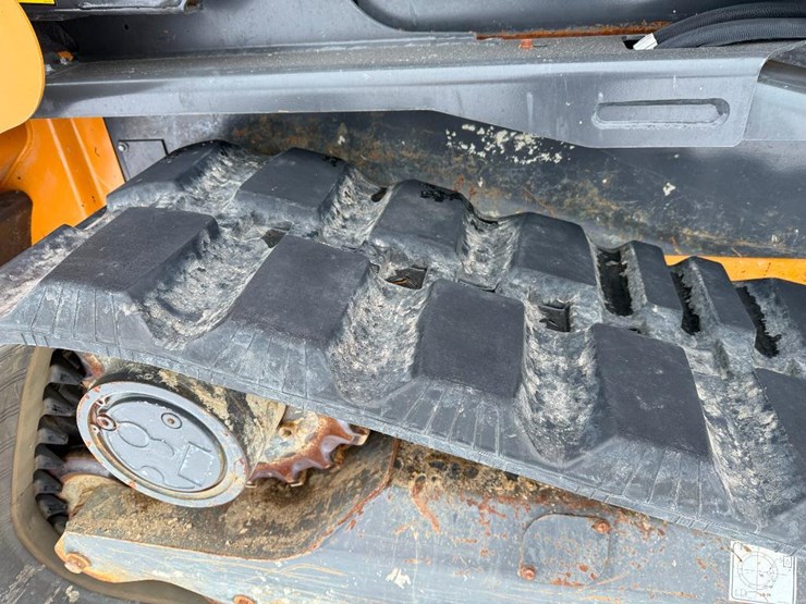 case-tv450b-image-21