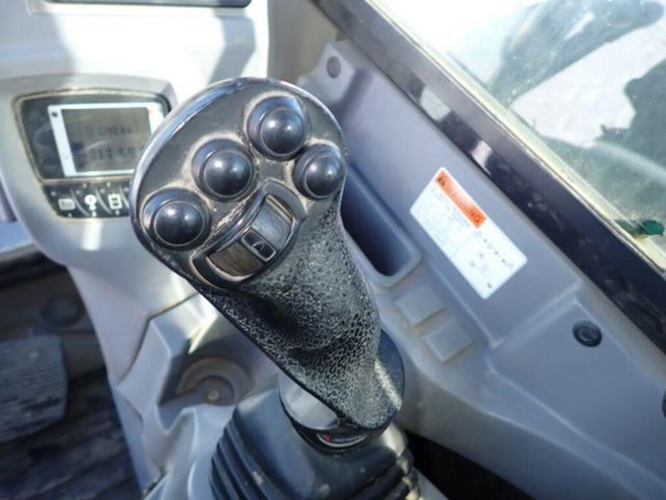 2017-kubota-kx080-4-image-17