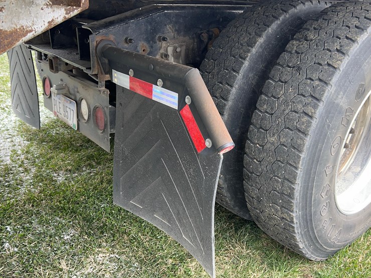 2005-international-8600-image-27