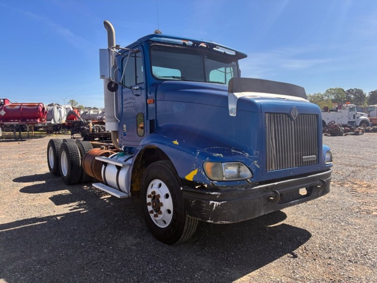 2000-international-9200-image-2