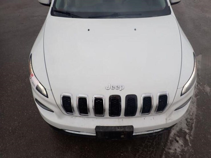 2016-jeep-cherokee-image-65