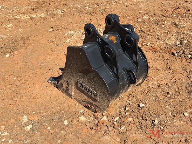 unused-sany-18'-excavator-tooth-bucket-image-3