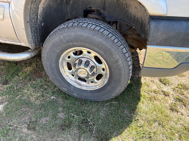 chevrolet-2500hd-image-18