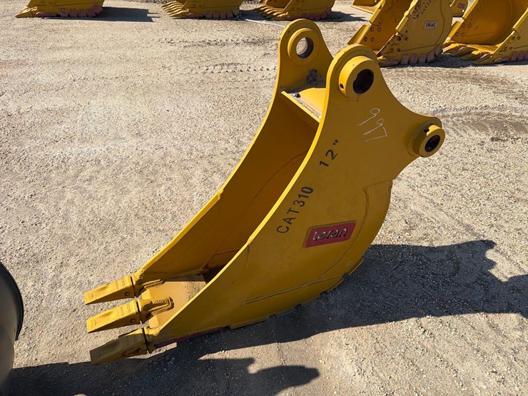 caterpillar-310-image-1