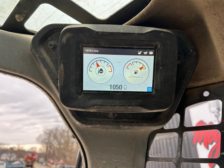 2021-bobcat-t66-image-23