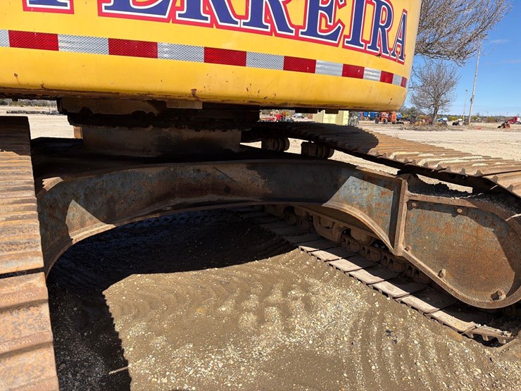 komatsu-pc308us-lc-3-image-8