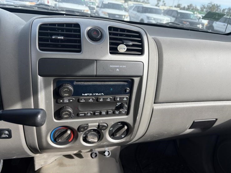 2008-chevrolet-colorado-image-13