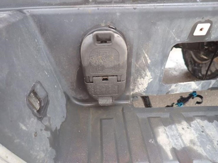 2019-chevrolet-silverado-3500hd-image-83