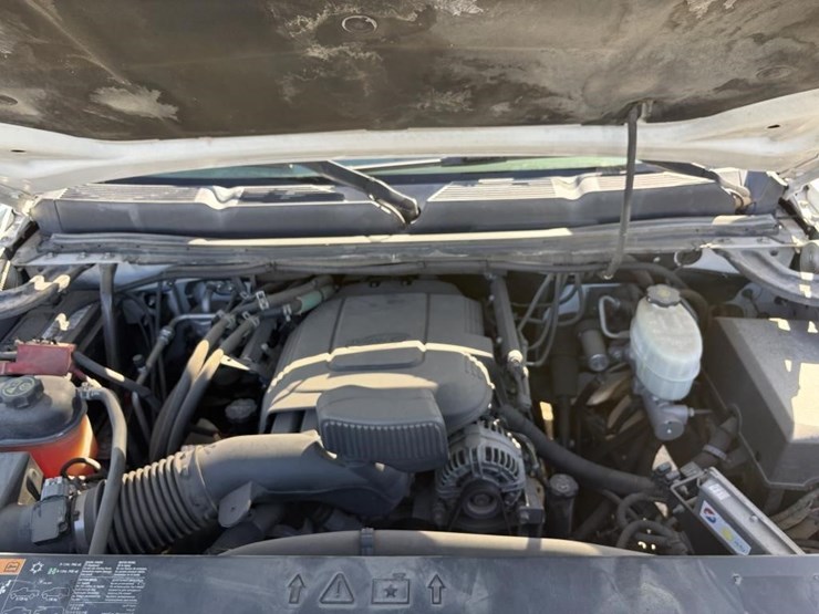 2013-chevrolet-2500-image-19