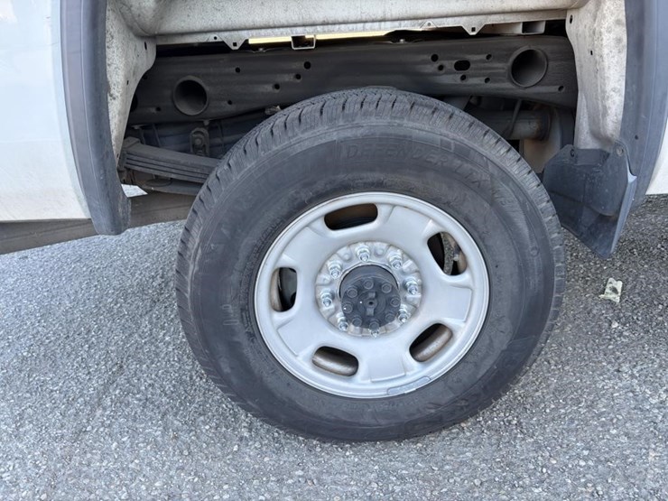 2017-gmc-sierra-2500hd-image-12