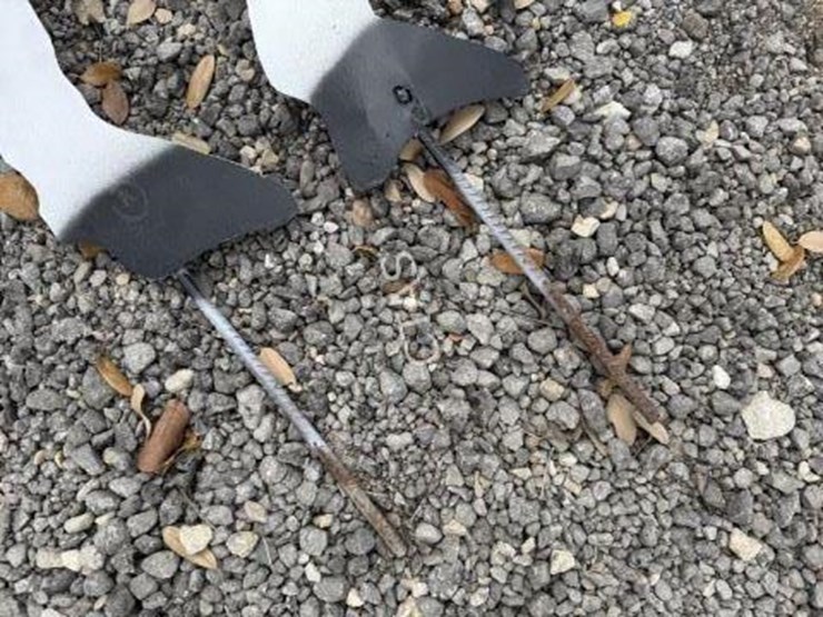 #303-•-metal-art---white-moose-image-2