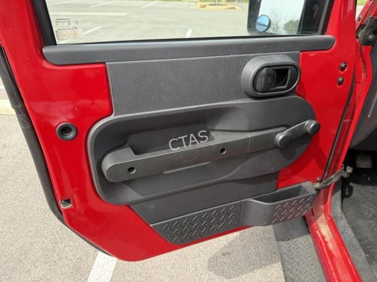 2008-jeep-wrangler-sport-image-13