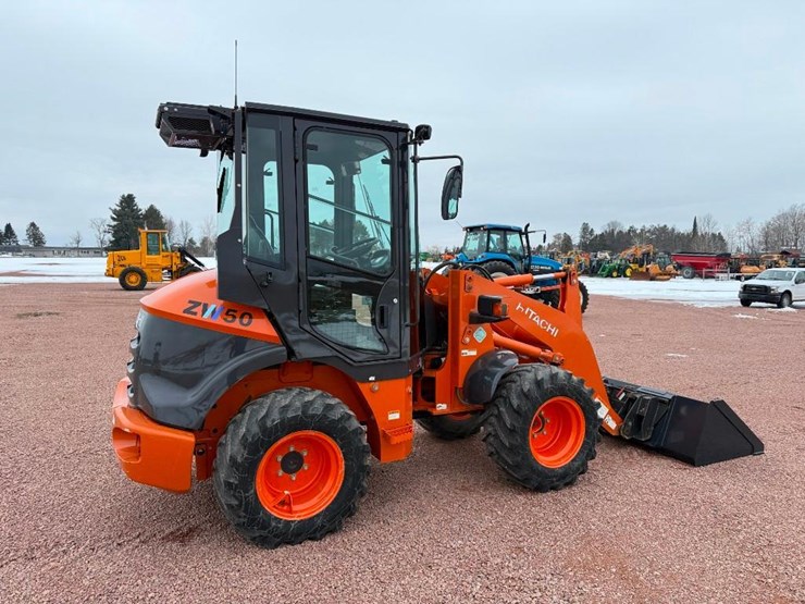 2021-hitachi-zw50-5b-image-4