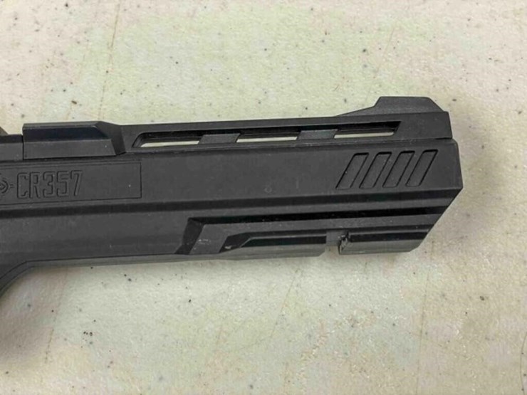 crosman-air-pistol-image-2