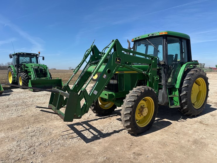 2000-john-deere-6210-image-1
