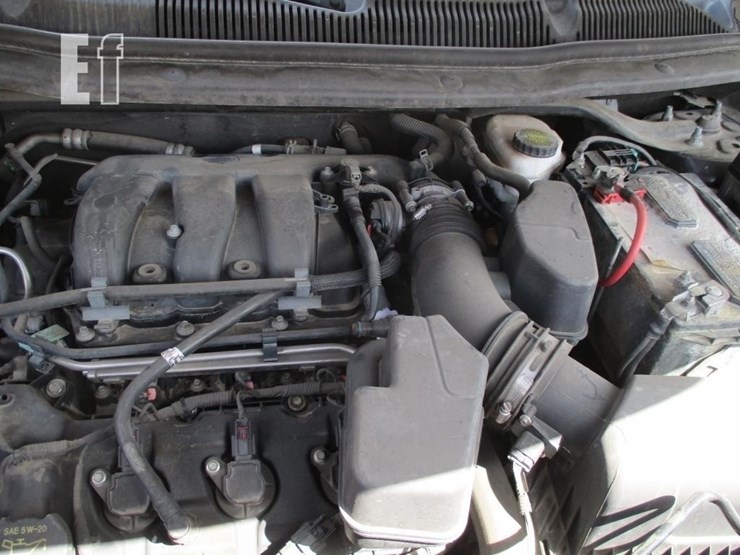 2014-ford-explorer-image-5