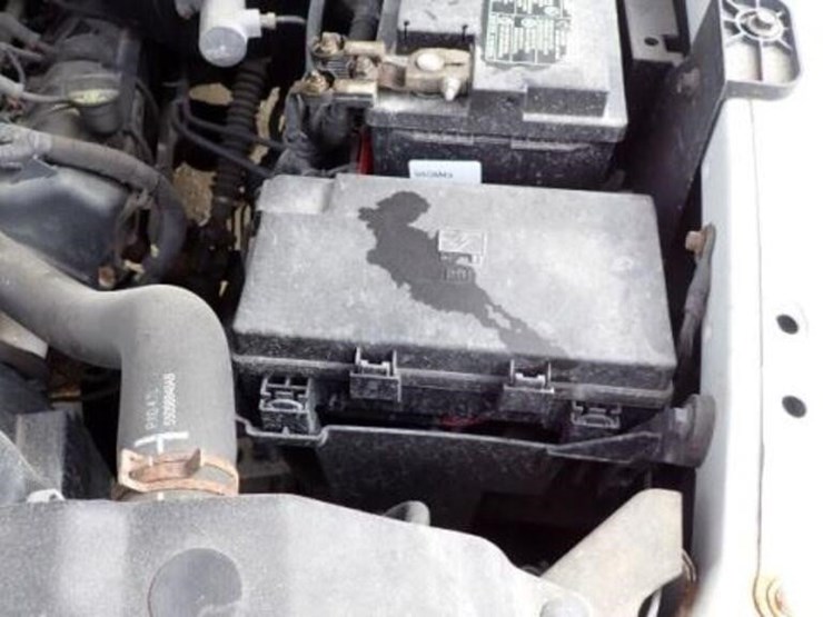 2013-ram-1500-slt-image-37