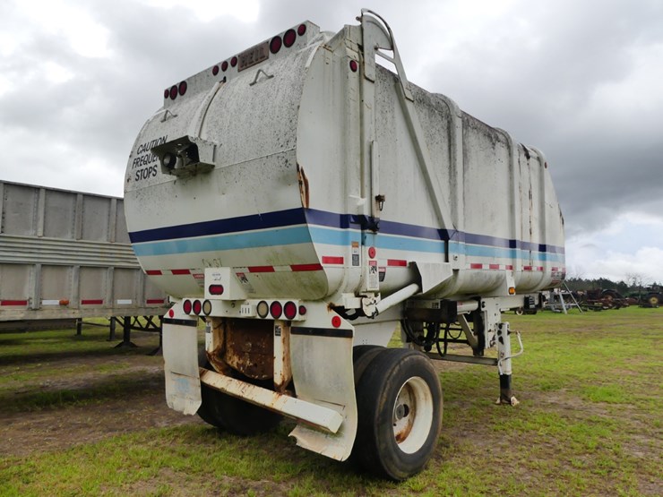 2011-heil-trailer-image-3