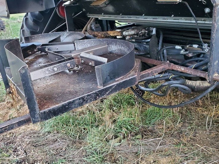 2005-gleaner-r75-image-11