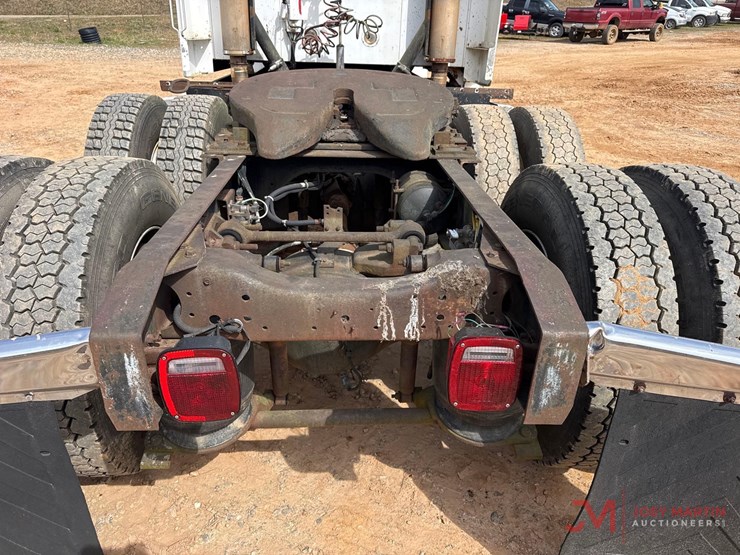 1995-ford-tractor-image-16