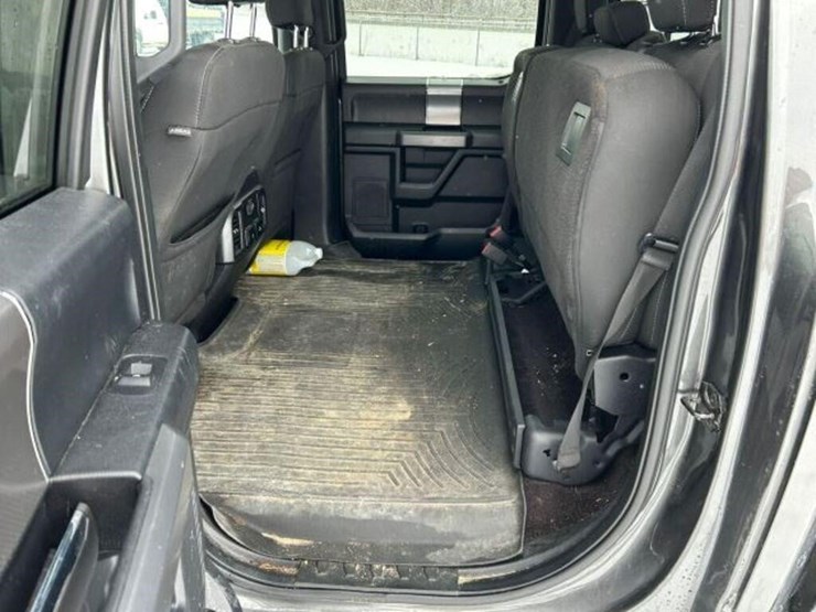 2017-ford-f150-xlt-image-24