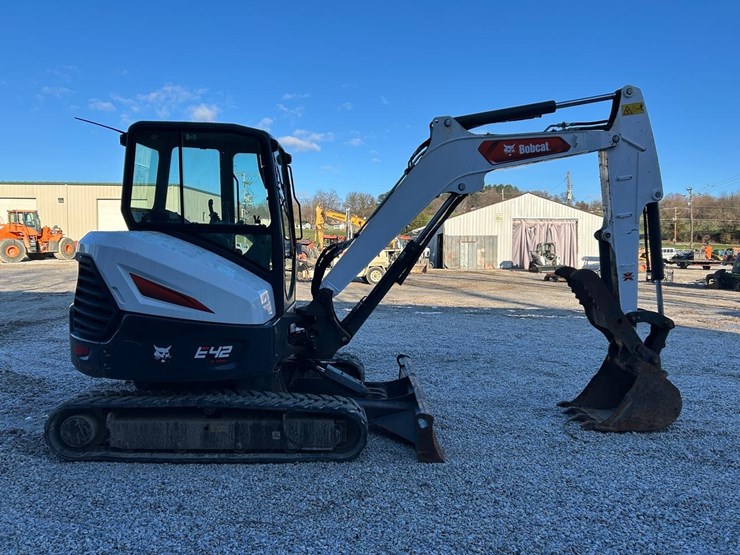 2021-bobcat-e42-image-5