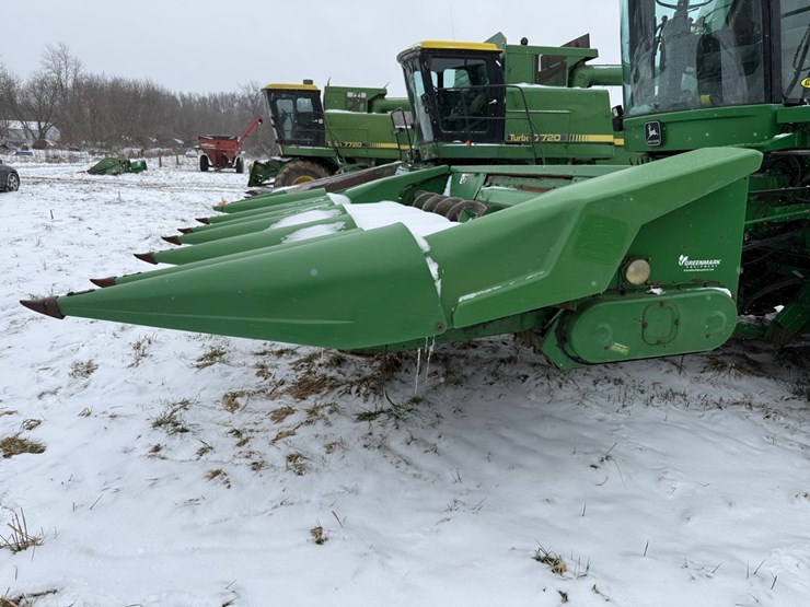 john-deere-642-image-9