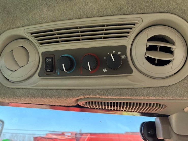 john-deere-6115d-image-18