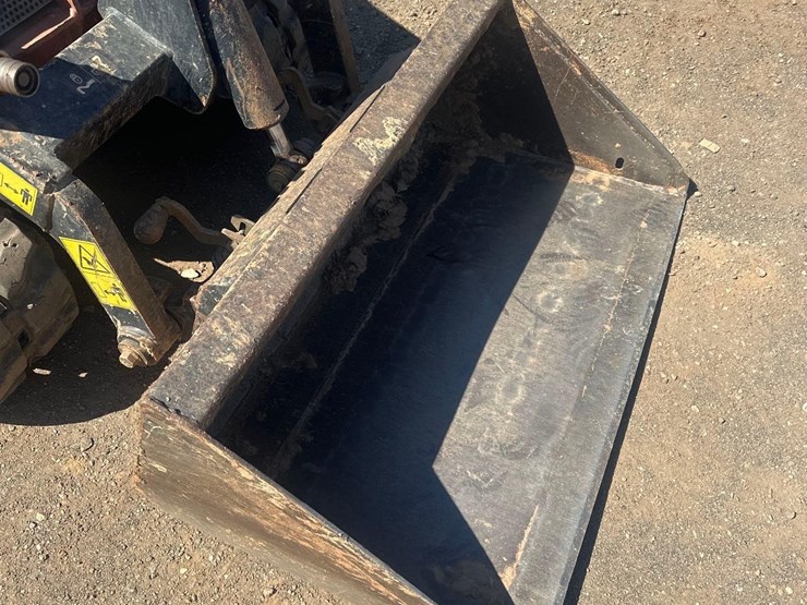 2021-ditch-witch-sk800-image-9