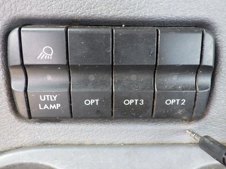 2016-freightliner-cascadia-125-image-44