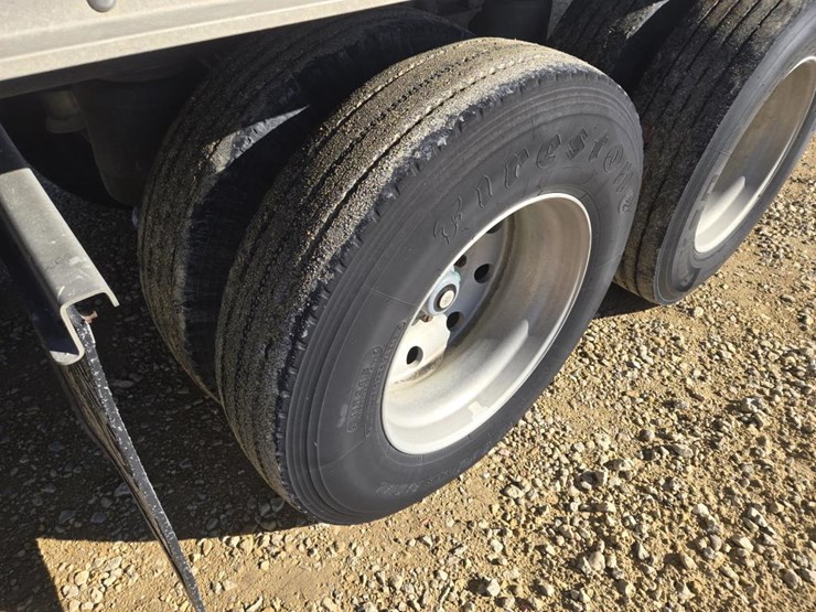 2016-wilson-grain-trailer-image-20