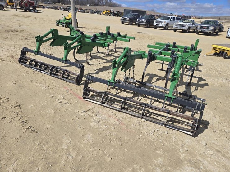 john-deere-2210-image-8