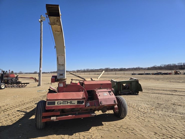 gehl-1060-image-8