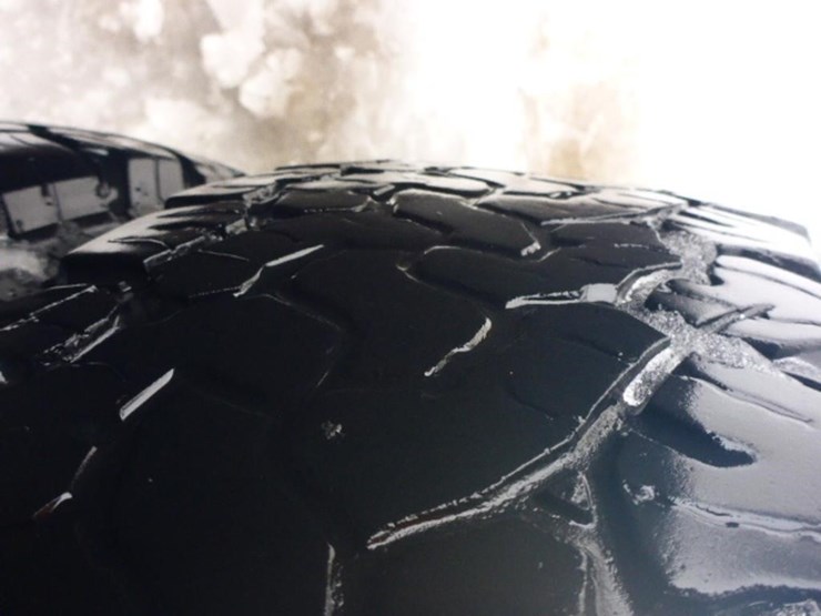 2014-chevrolet-3500-image-35