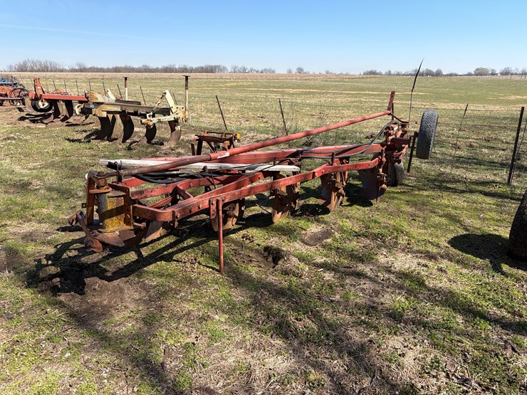 international-550-image-6