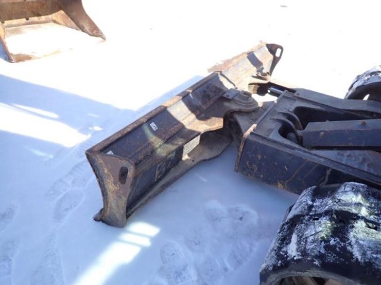 2017-kubota-kx080-4-image-38