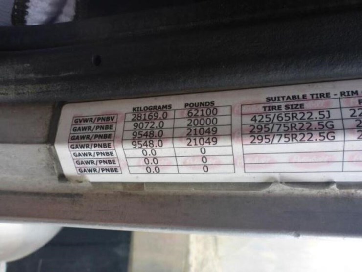 2015-peterbilt-367-image-8