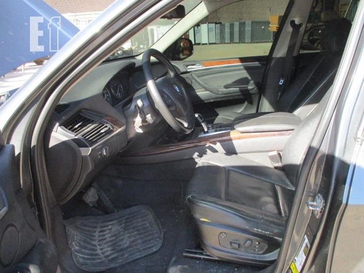 2011-bmw-x5-image-11