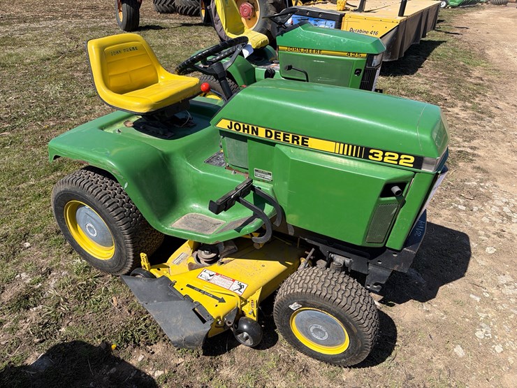 john-deere-322-image-4