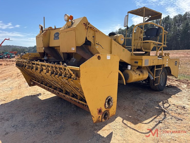 etnyre-chipspreader-image-4