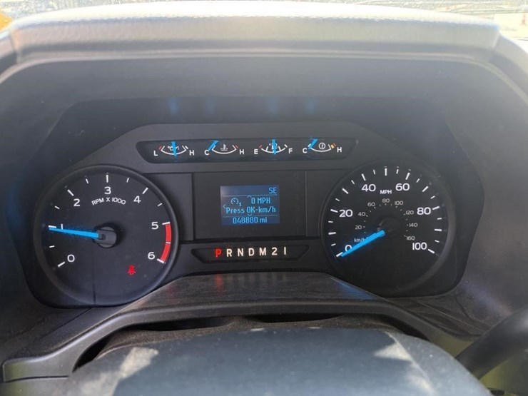 2017-ford-f550-image-18