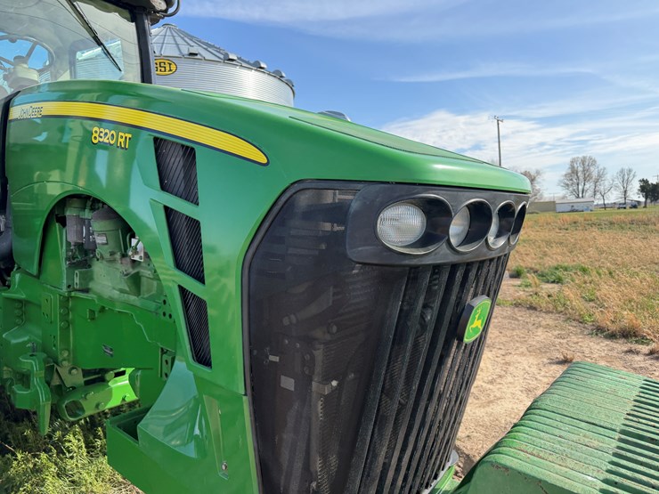 john-deere-8320rt-image-50