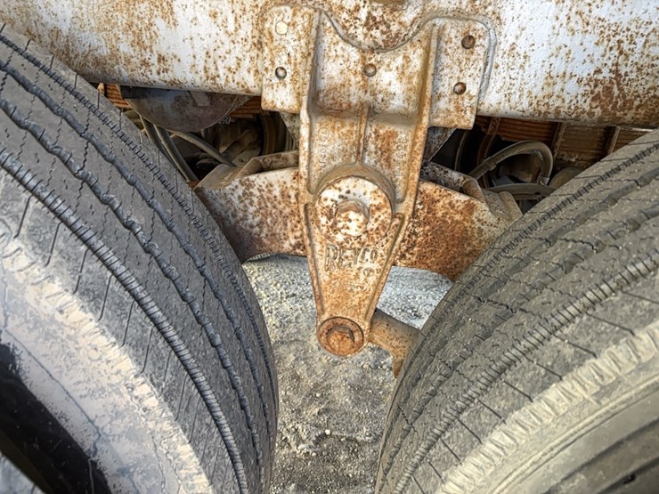 1992-custom-trailer-image-6