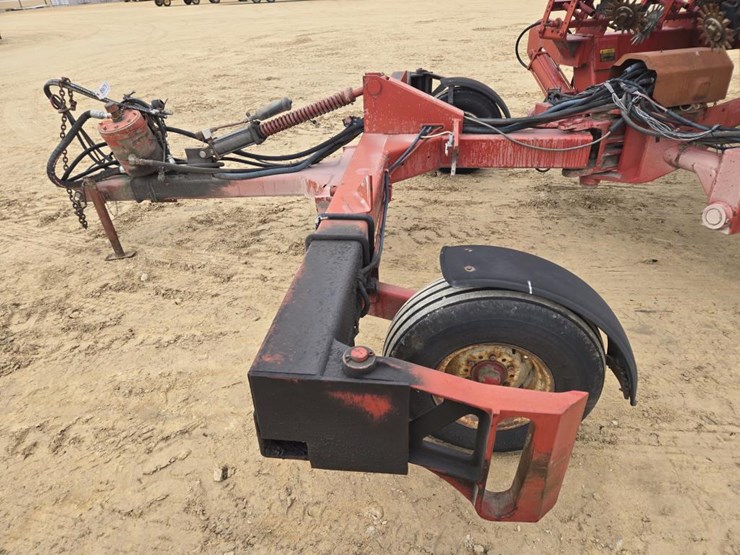 international-800-image-7