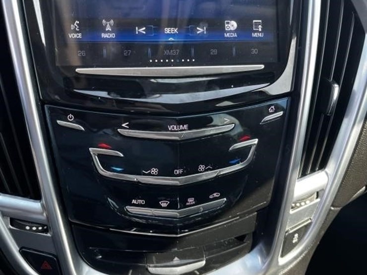 2013-cadillac-srx-image-7