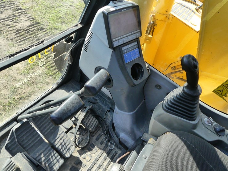 komatsu-pc138us-image-14